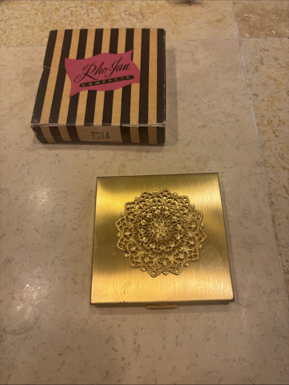 Rho-Jan Vintage Compact Mirror Case